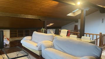 Een smart-tv, videogames en een printer