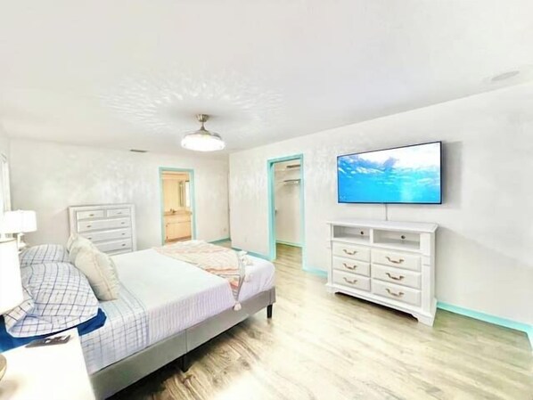 3 bedrooms, iron/ironing board, travel cot, WiFi