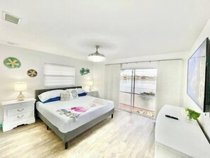 3 soverom, strykejern/-brett, reiseseng for barn og wi-fi