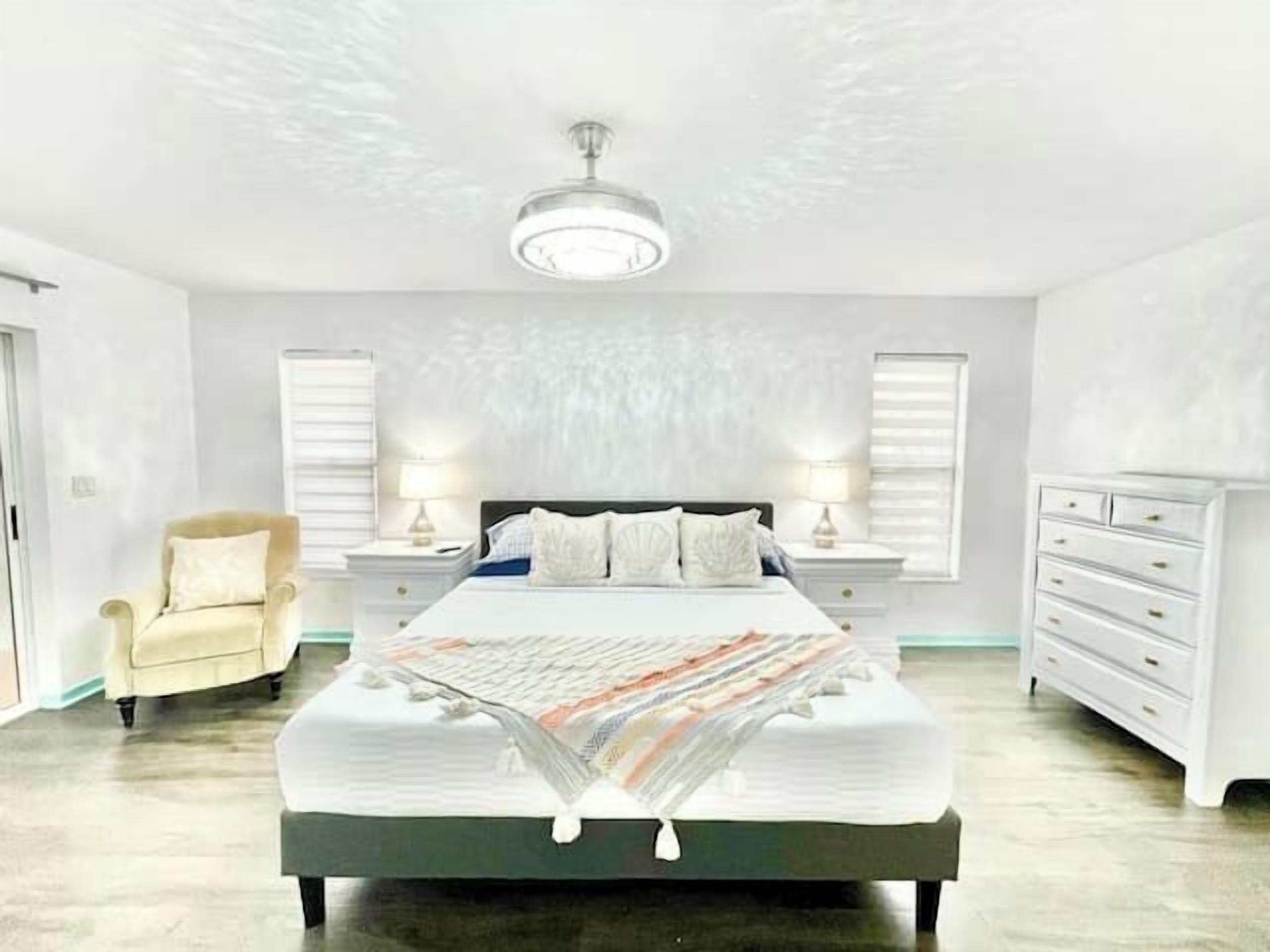 3 bedrooms, iron/ironing board, travel cot, WiFi