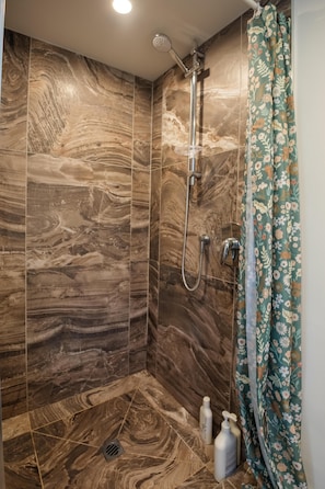 Eco-friendly toiletries - Gulf Island Views - Welcome to Gulf Island Views, a beautifully restored premium holiday cottage with incredible views of the Hauraki Gulf. With two bedrooms and one bathroom this is perfect for a family of four or two couples to share. (Waiheke Island)