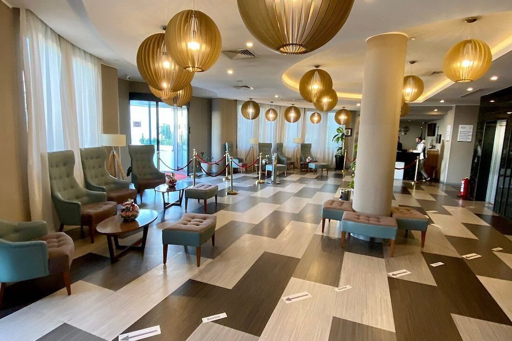 Hotel Zenith