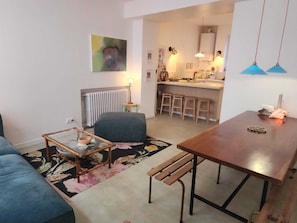 Télévision, livres, écrans d'ordinateur