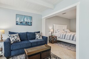 2 soverom, skrivebord, strykejern/-brett og wi-fi (inkludert)