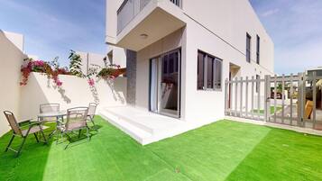 3 bedrooms