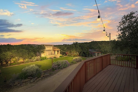 Property grounds. Hill Country Guest House with stunning views and nature
