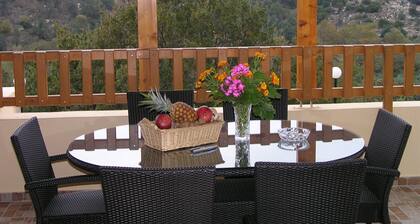 Villa FOULI a perfect place for your family holidays in Rethymno Crete