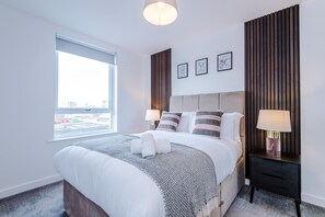 Apartment | 2 bedrooms, iron/ironing board, free WiFi, bed sheets