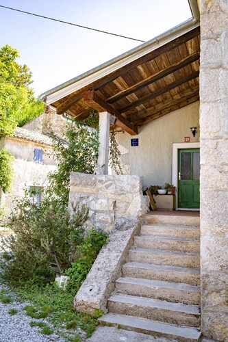 Slow stay home Rose in tiny authentic Istrian village near Učka 