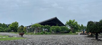 White Horse & Star Garden Inn