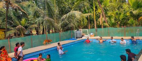 Piscina all'aperto