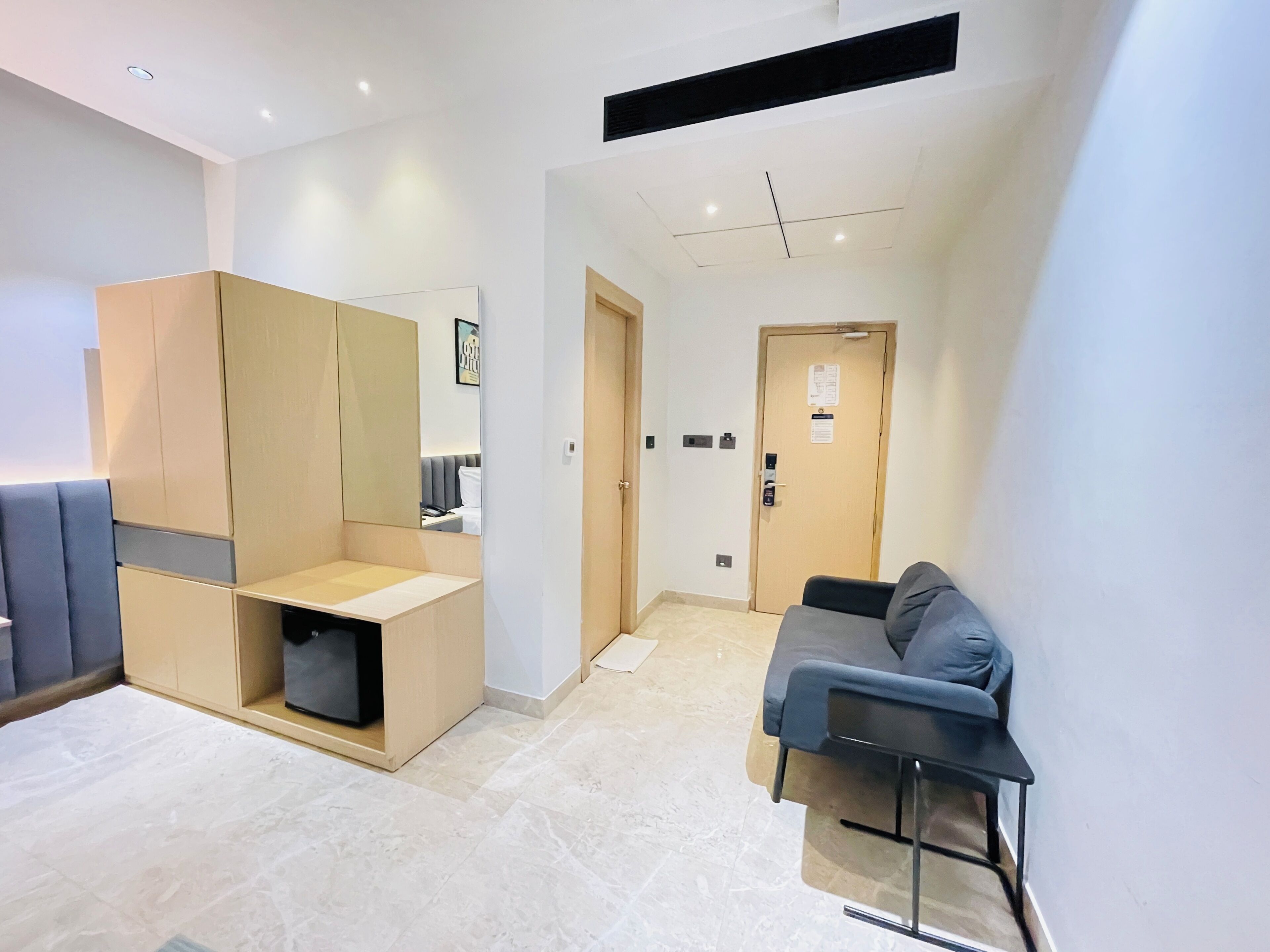 Photo - Hotel Kyzen HiTech City- Your Zenly Stay