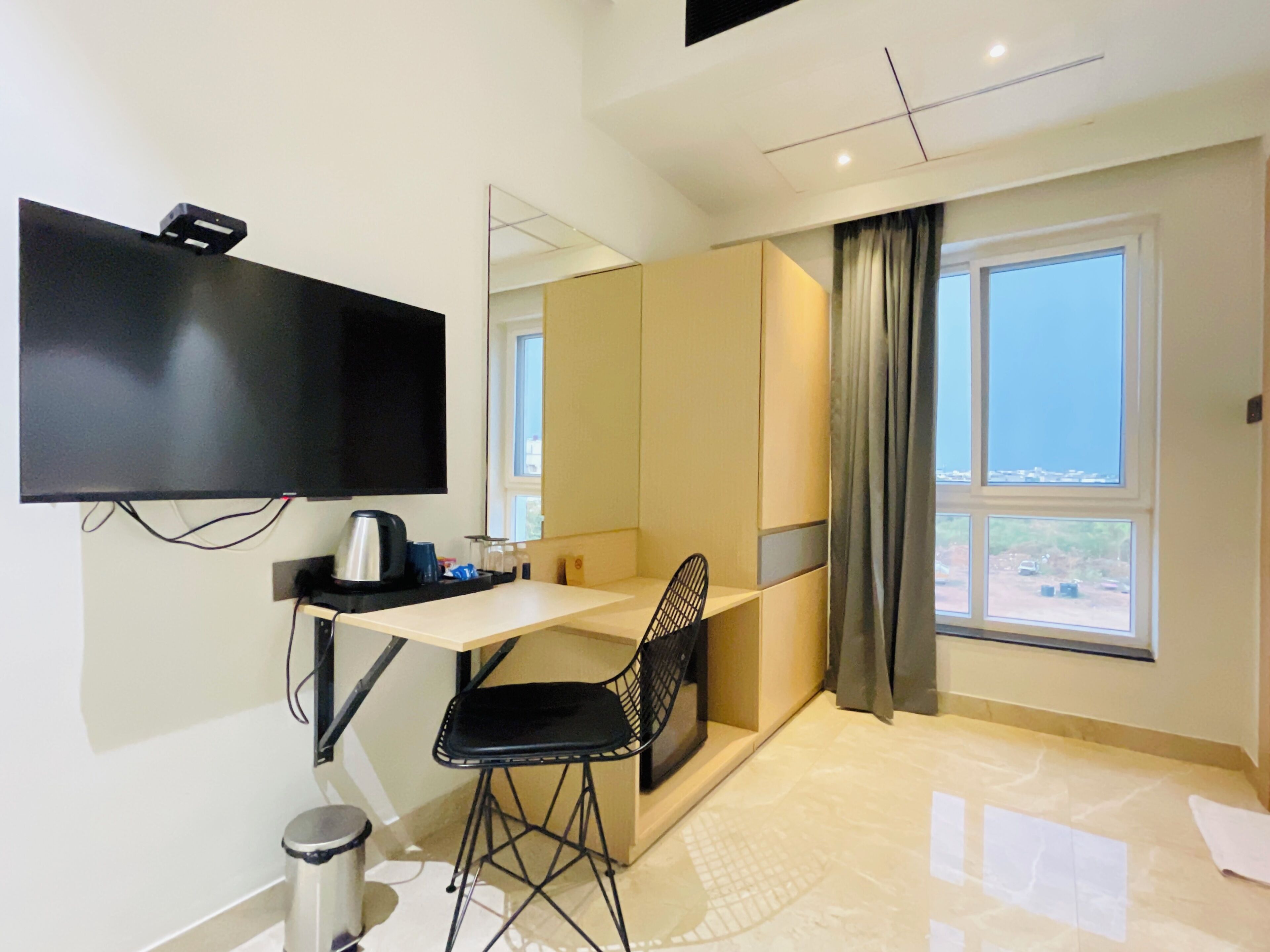 Photo - Hotel Kyzen HiTech City- Your Zenly Stay