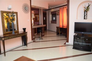 Junior Suite | Minibar, desk, laptop workspace, free WiFi