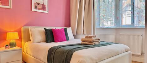 1 غرفة نوم ومكواة/لوح كي وسرير سفر وخدمة الإنترنت