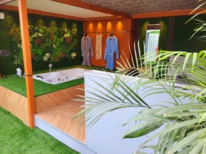 Towels, soap, shampoo, toilet paper - Desire Stay (New Delhi)