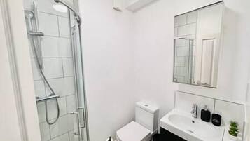 Hårtørrer, håndklæder