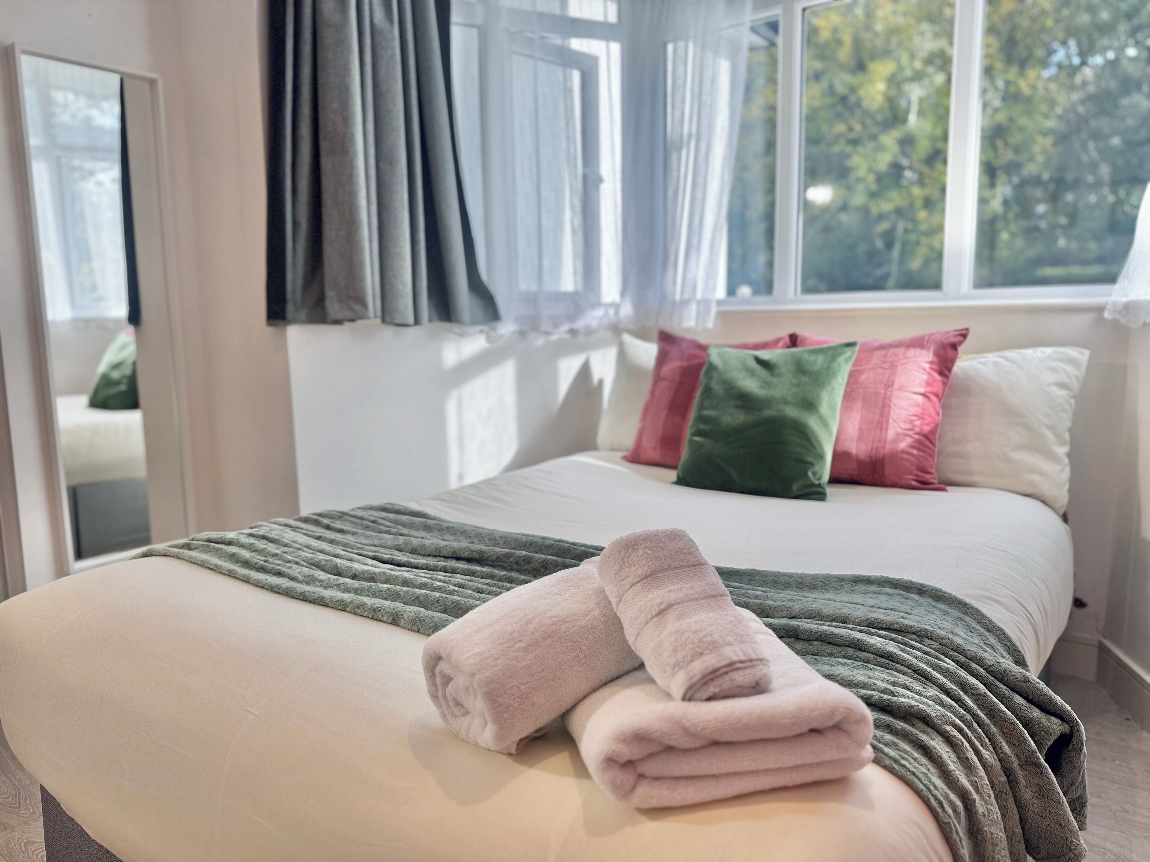 1 bedroom, iron/ironing board, WiFi, bed sheets