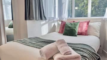 1 bedroom, iron/ironing board, WiFi, bed sheets