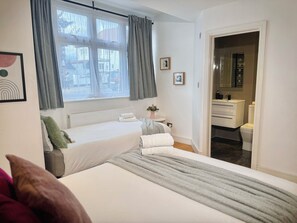 1 bedroom, iron/ironing board, internet, bed sheets