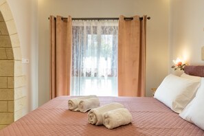 1 chambre, fer et planche à repasser, Wi-Fi gratuit, draps fournis