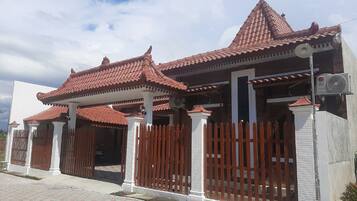 Bagian depan properti