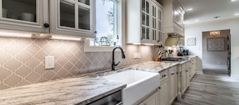 Coastal Oasis - Beautiful Ocean Views Awaits