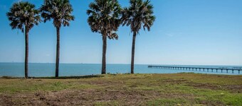 Coastal Oasis - Beautiful Ocean Views Awaits