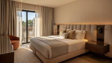 Double Room | Premium bedding, in-room safe, blackout drapes, soundproofing