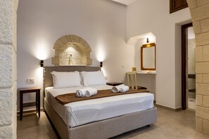 1 chambre, fer et planche à repasser, Wi-Fi gratuit, draps fournis