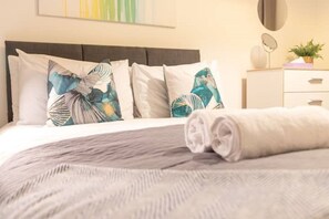 1 chambre, bureau, fer et planche à repasser, Wi-Fi gratuit