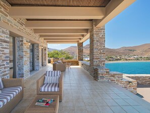 King Suite with Sea View and Hot Tub | Terrace/patio
