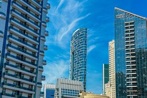 익스클루시브 아파트 | 발코니 전망