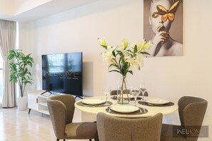 Exclusive Apartment | Dining room