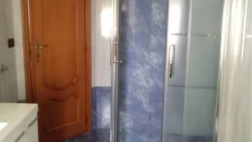 Apartment, 2 Schlafzimmer, barrierefrei, Raucher | Badezimmer