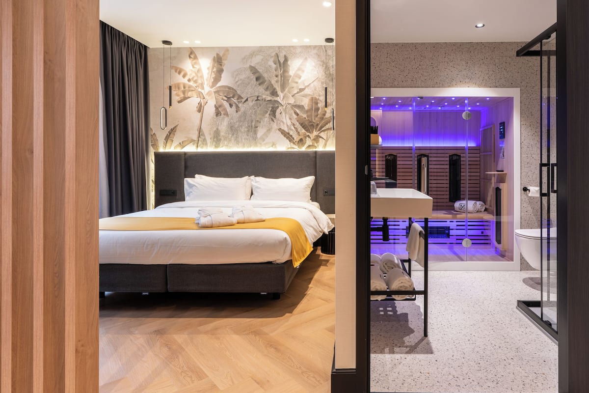 Superior Wellness | Bathroom