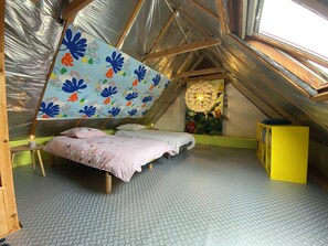 3 bedrooms, WiFi, bed sheets