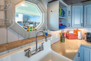 Fridge, microwave, oven, stovetop - Ole Greeley Cottage - Classic oceanfront, pet-friendly Bailey Island cottage (Bailey Island)