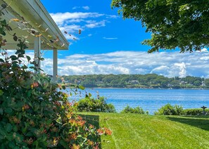 Property grounds - Ole Greeley Cottage - Classic oceanfront, pet-friendly Bailey Island cottage (Bailey Island)