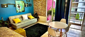 4031 Ecovivienda, Lujoso y Moderno Condo Minimalista Para 5 Personas