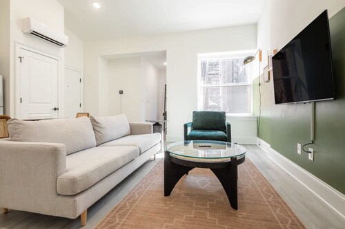Sosuite 1BR Apt w W/d, Desk Alcove