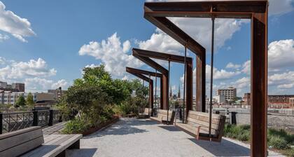 Sosuite 2BR Apt w W/d, Gym, On-site Restaurant