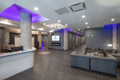 Sosuite 2BR Apt w Balcony, W/d, Gym, On-site Bar