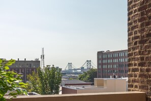 Apartment | 2 bedrooms - Sosuite 2BR Apt w Balcony, W/d, Gym, On-site Bar (Philadelphia)