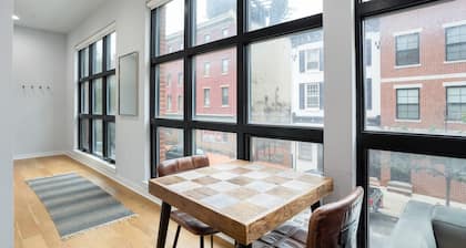 Sosuite Corner 1BR Apt w W/d, Shared Roofdeck
