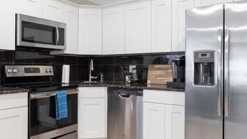 Apartment | 2 bedrooms, Internet