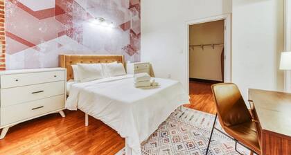 Sosuite 2BR Apt w W/d, Gym, On-site Restaurant