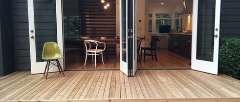 Casa, 2 habitaciones | Terraza o patio