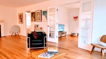 House, 2 Bedrooms | Living area | Smart TV