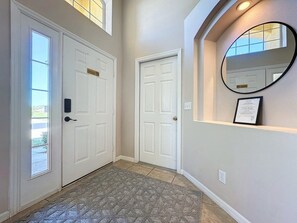 Interior - 5 Star Home Private Pool & Jaccuzzifree Wi-fi 4 Bedroom Villa by RedAwning (Kissimmee)